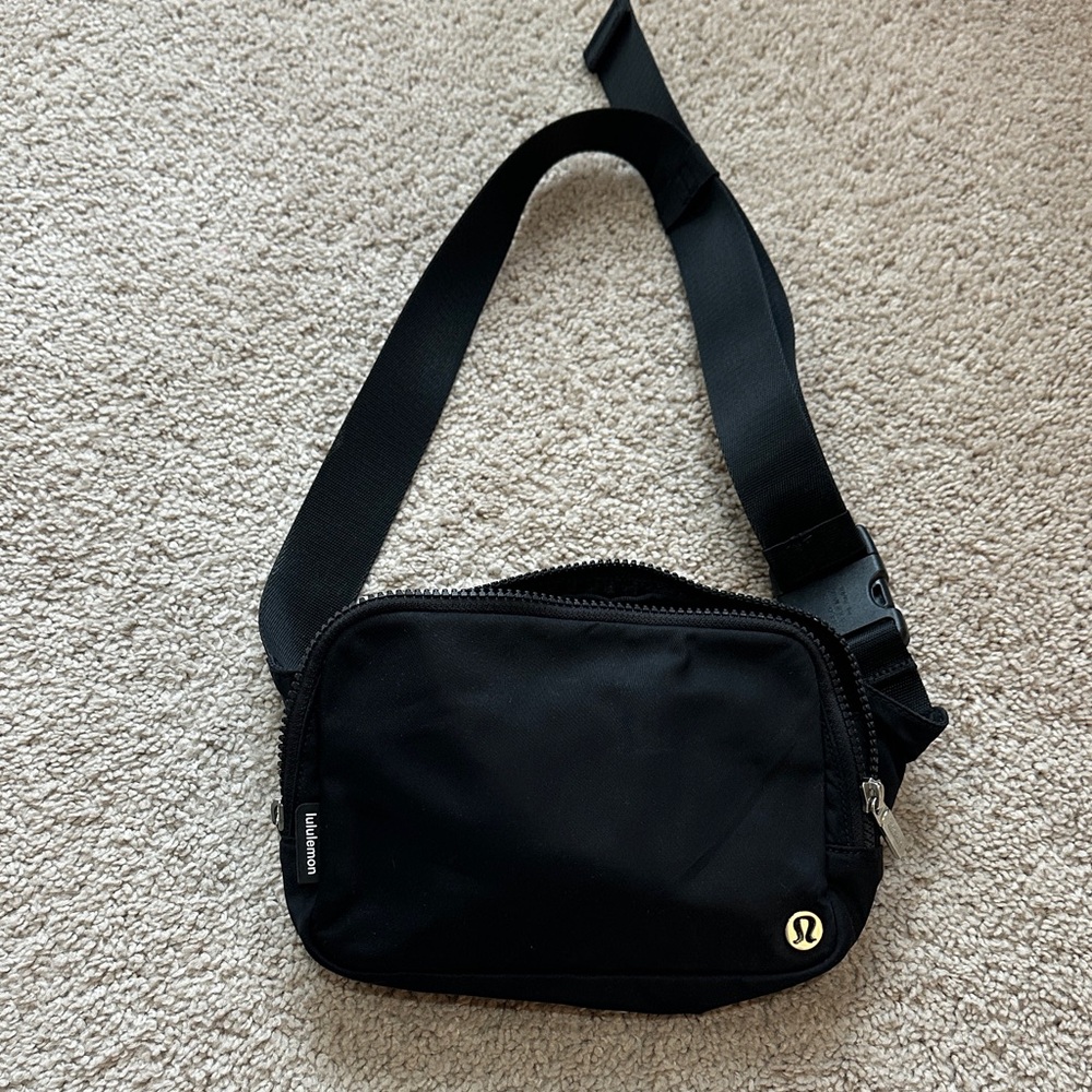 lululemon athletica Black Belt Bag